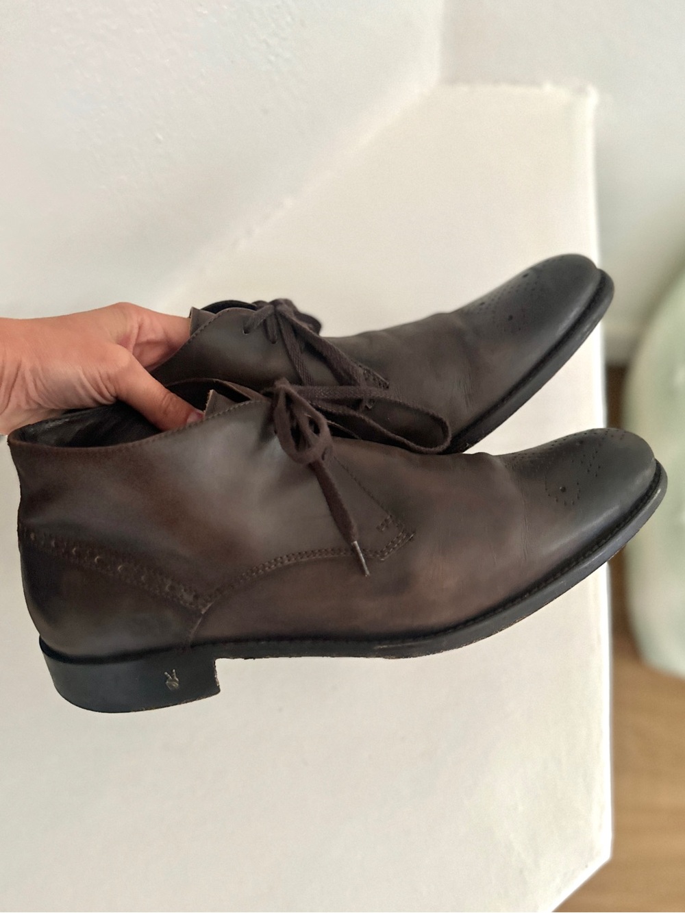 JOHN VARVATOS Men’s Leather Chukka Boots Brown Size 11